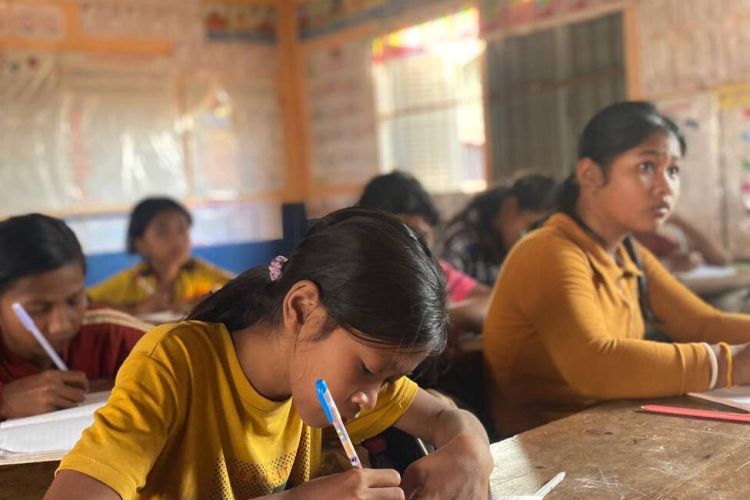 English Teaching Program 2025