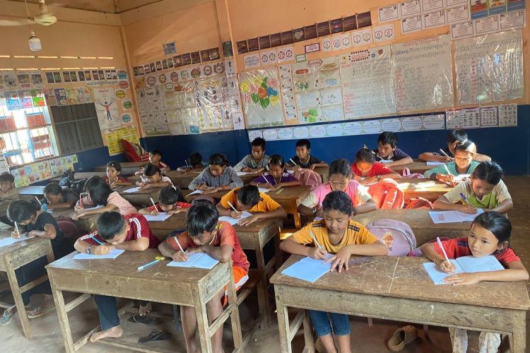 English Teaching Program 2025