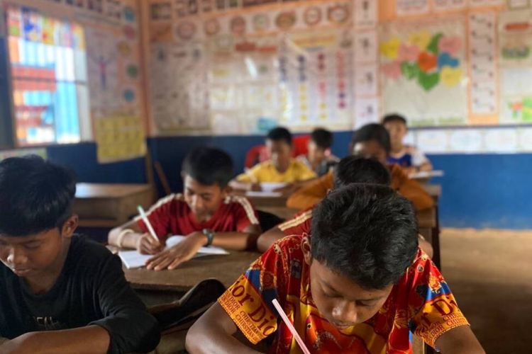 English Teaching Program 2025